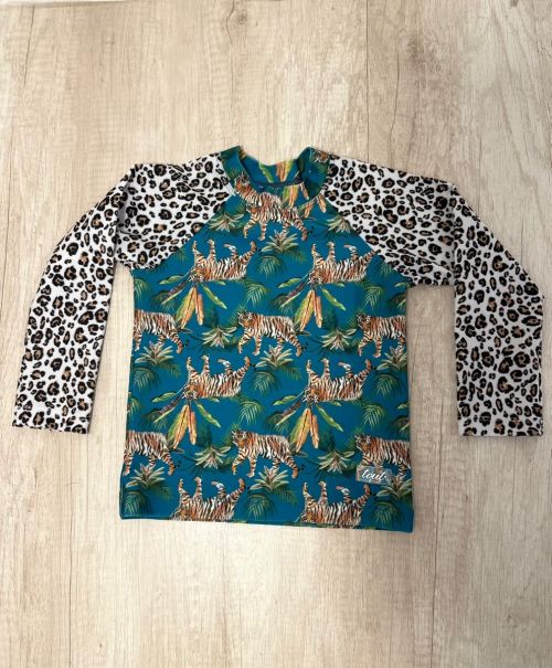 Remera Maui Felix
